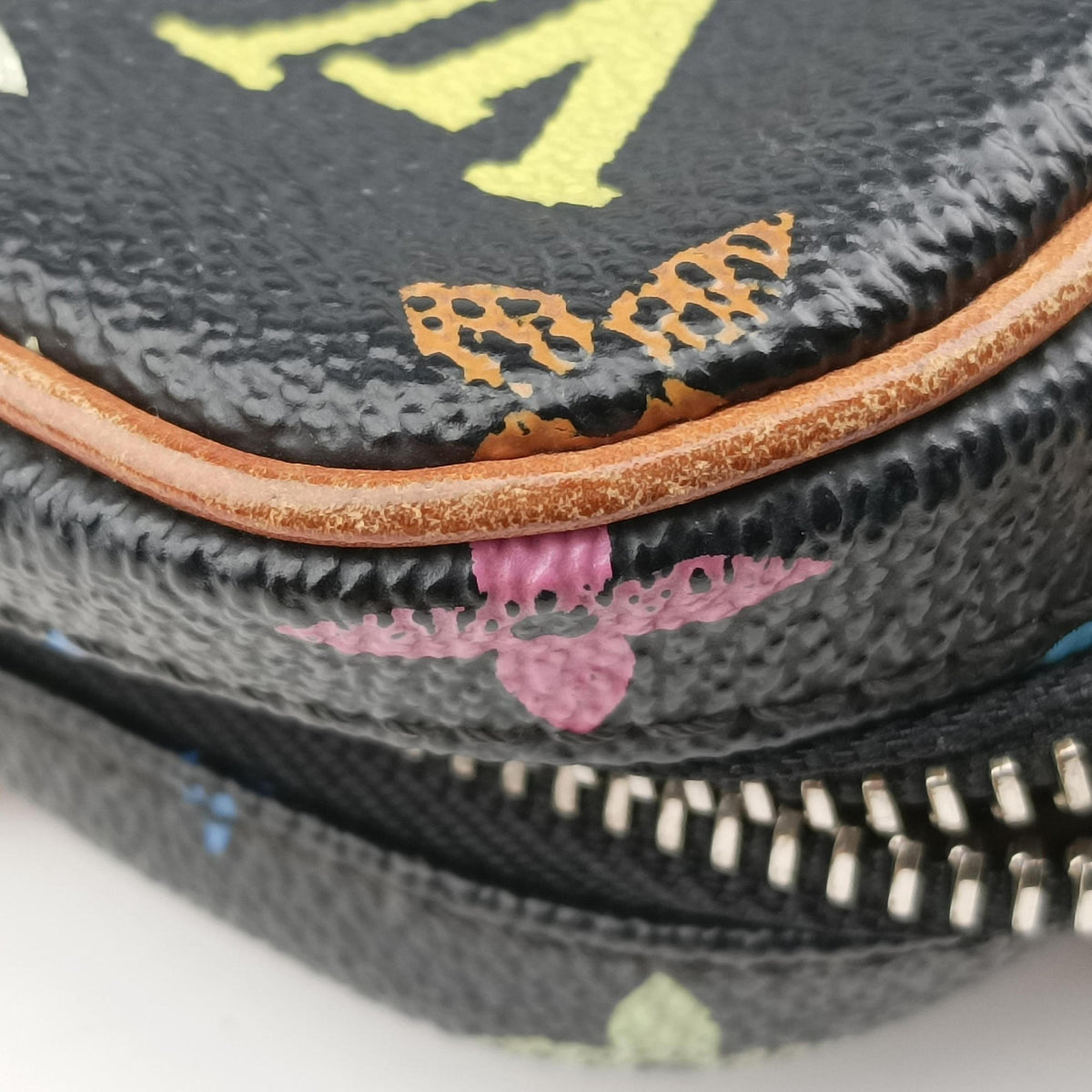 Pre-owned Louis Vuitton RIFT Noir Monogram Multicolor M40056 shoulderbag | stylenewstar
