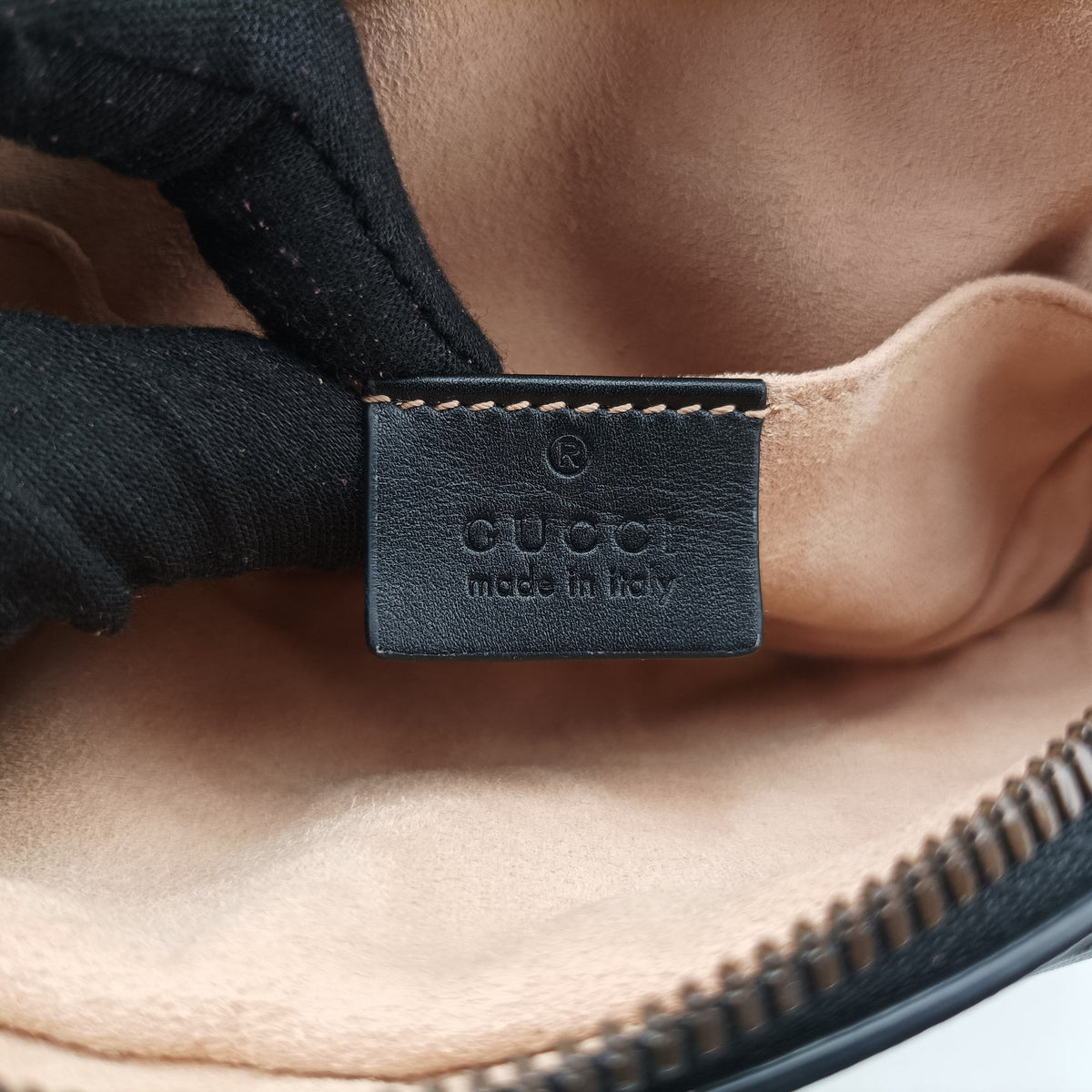 Secondhand Gucci GG Marmont Black Leather 476434 bum bag/waist bag | stylenewstar