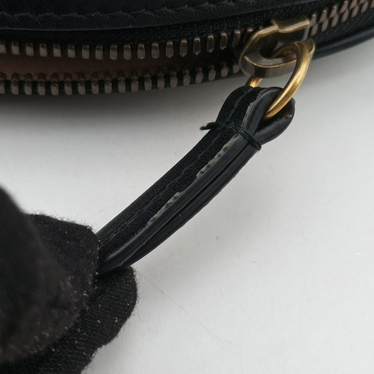 Secondhand Gucci GG Marmont Black Leather 476434 bum bag/waist bag | stylenewstar