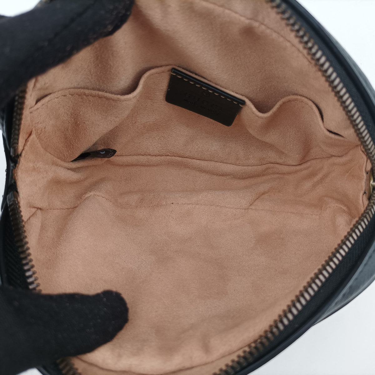 Secondhand Gucci GG Marmont Black Leather 476434 bum bag/waist bag | stylenewstar