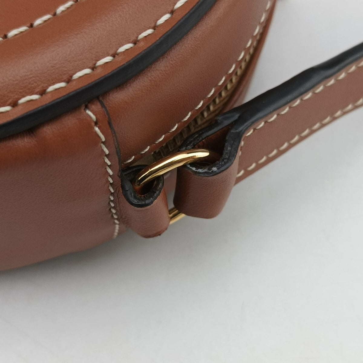 Vintage Celine Oval Purse Cuir Triomphe Brown Leather  shoulderbag | stylenewstar
