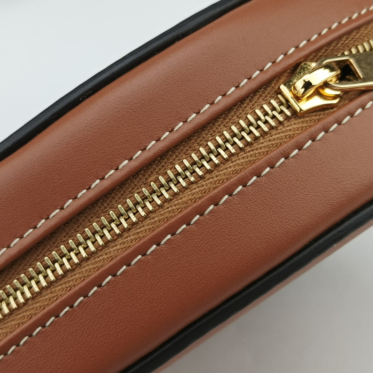 Vintage Celine Oval Purse Cuir Triomphe Brown Leather  shoulderbag | stylenewstar