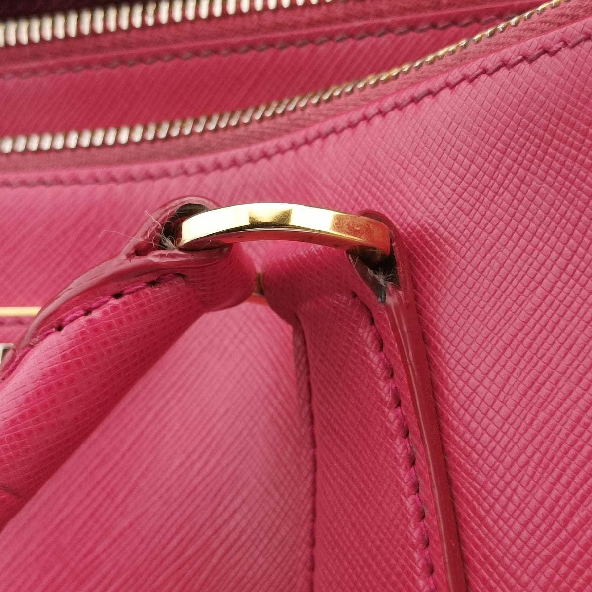 Vintage Prada Galleria Pink SAFFIANO Leather BN1874 shoulderbag | stylenewstar