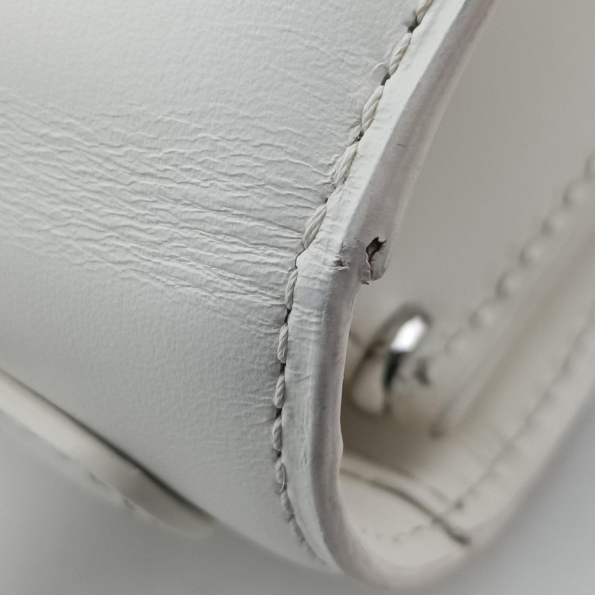 Vintage Delvaux Brillant White Leather  handbag | stylenewstar