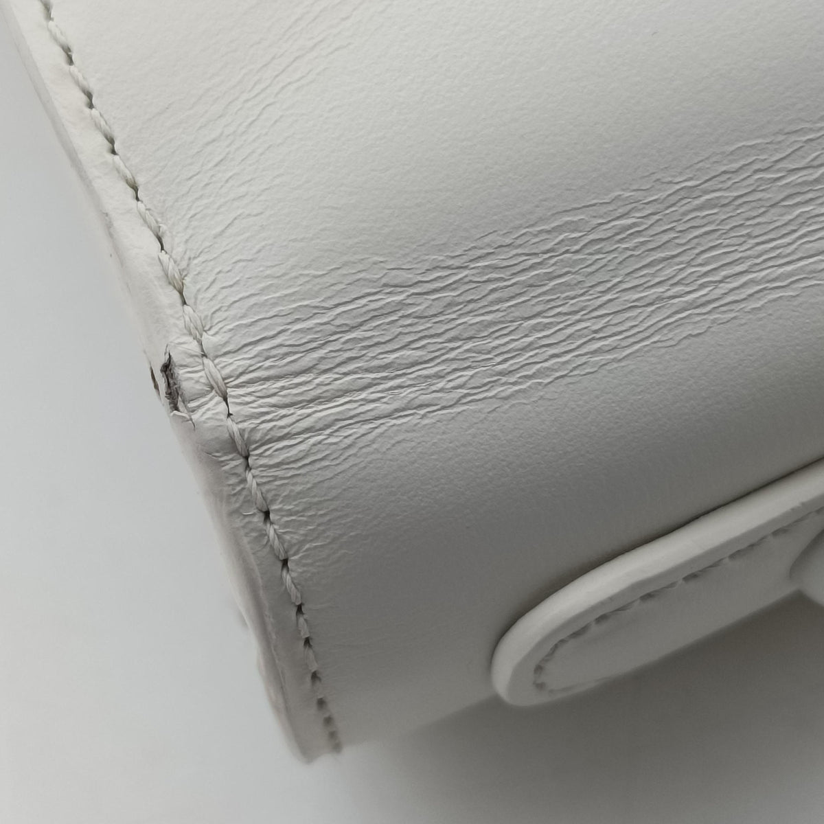 Vintage Delvaux Brillant White Leather  handbag | stylenewstar