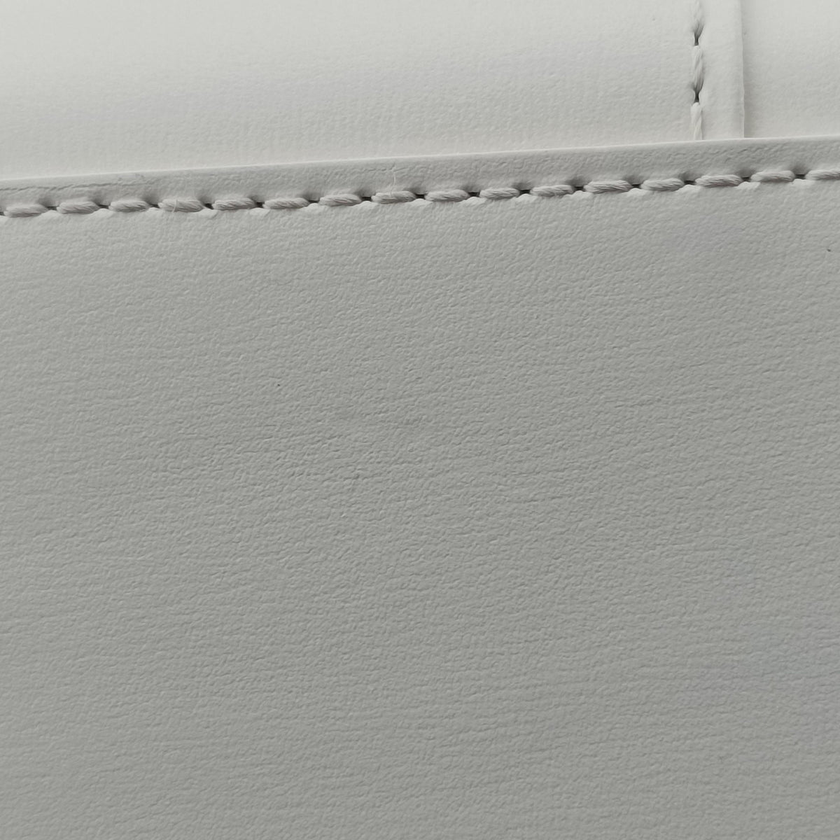 Vintage Delvaux Brillant White Leather  handbag | stylenewstar