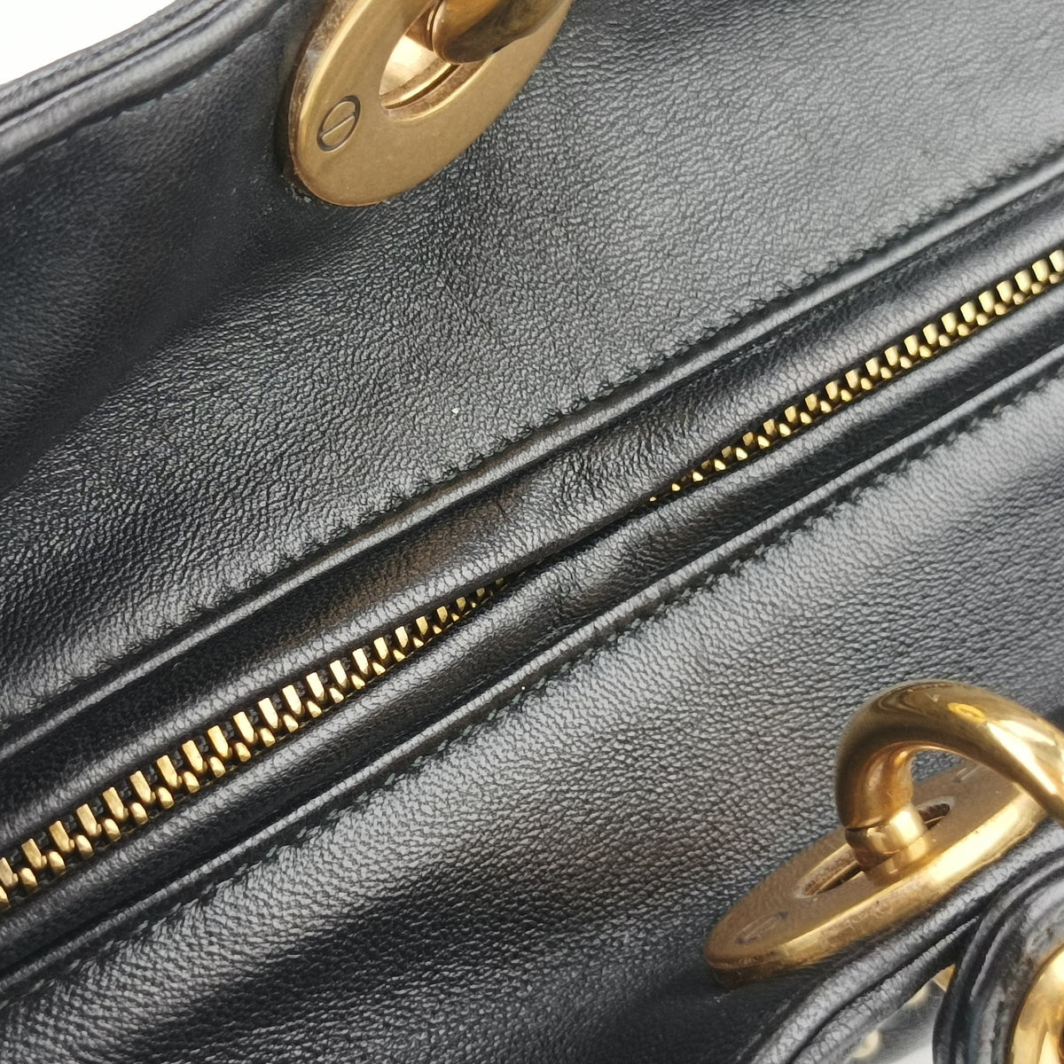 Pre-owned Christian Dior Lady Dior Black Leather  shoulderbag | stylenewstar