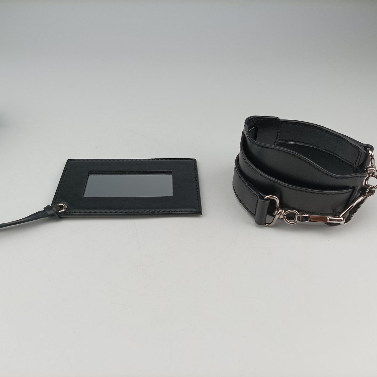 Pre-owned Balenciaga Large City Black Leather  shoulderbag | stylenewstar