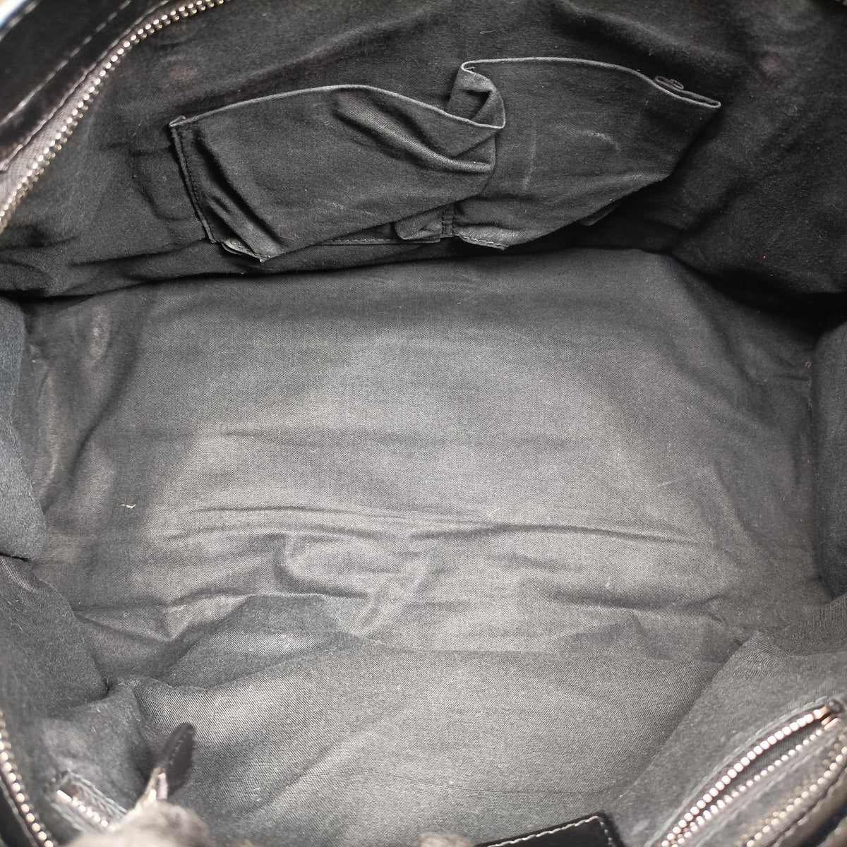 Pre-owned Balenciaga Large City Black Leather  shoulderbag | stylenewstar