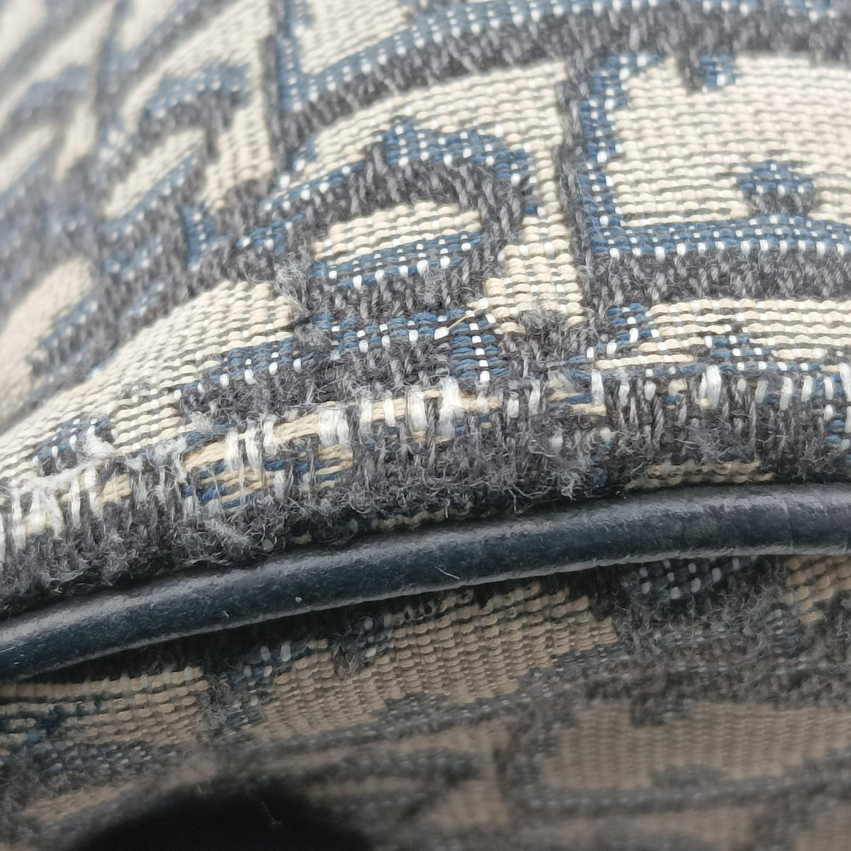 Secondhand Christian Dior Oblique roller Navy Jacquard  shoulderbag | stylenewstar