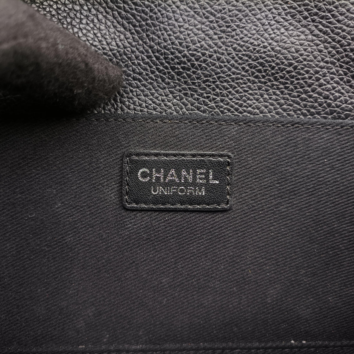 Pre-owned Chanel Matelasse 2.55 Black pebbled U48753 bum bag/waist bag | stylenewstar