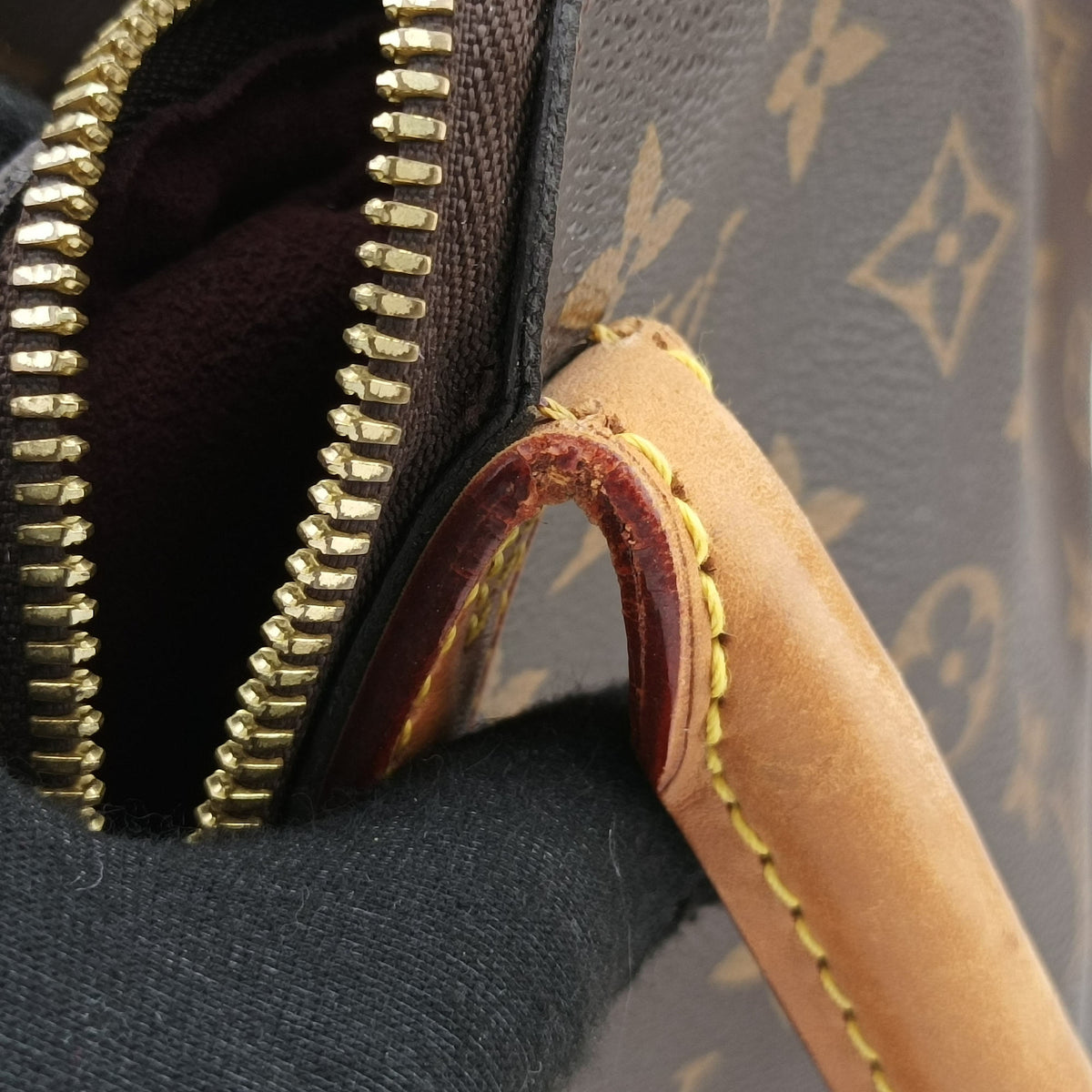 Pre-owned Louis Vuitton Marais MM brown×beige Monogram Canvas M41070 handbag | stylenewstar