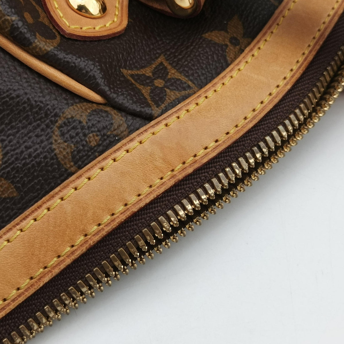 Secondhand Louis Vuitton TIVOLI GM Brown Monogram Canvas M40144 shoulderbag | stylenewstar