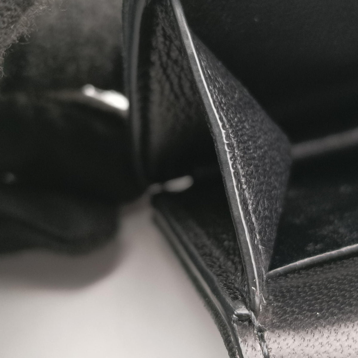Pre-owned Yves Saint Laurent Gaby Micro Black Leather 685212 shoulderbag | stylenewstar