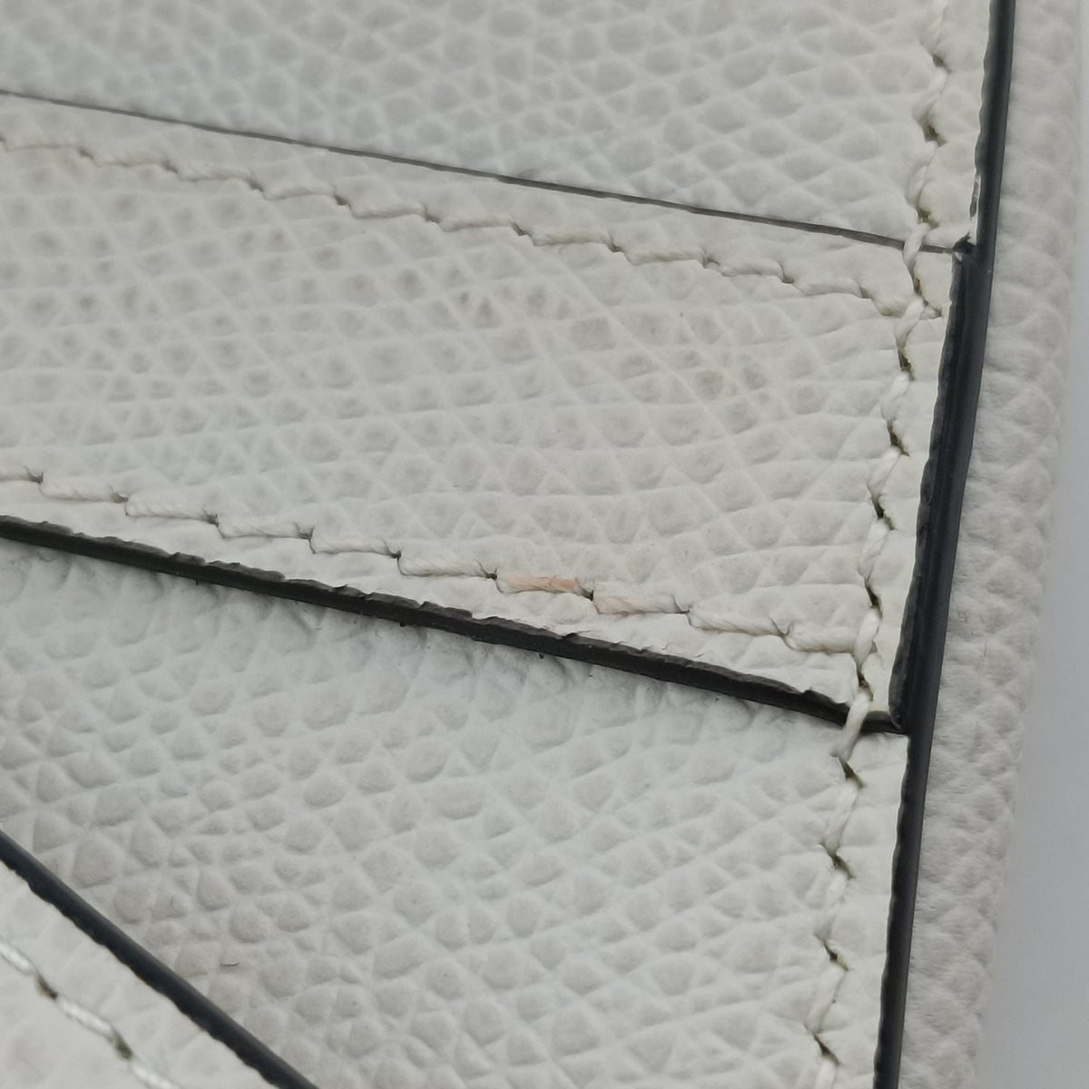 Pre-owned Christian Dior Saddle White Leather  handbag | stylenewstar