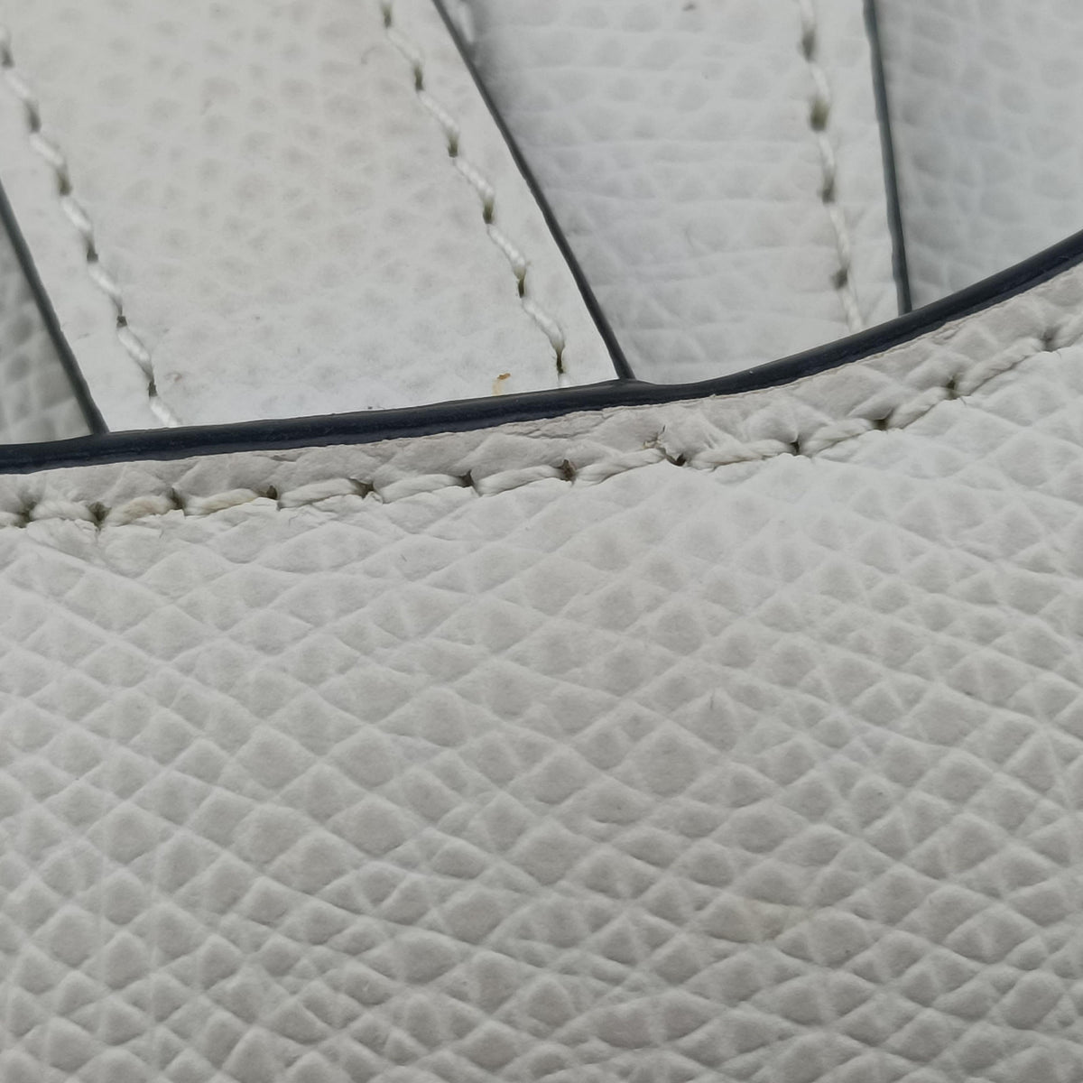 Pre-owned Christian Dior Saddle White Leather  handbag | stylenewstar