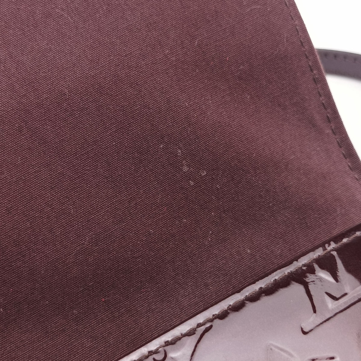 Secondhand Louis Vuitton Clutch Ana Amarante Vernis M91549 shoulderbag | stylenewstar