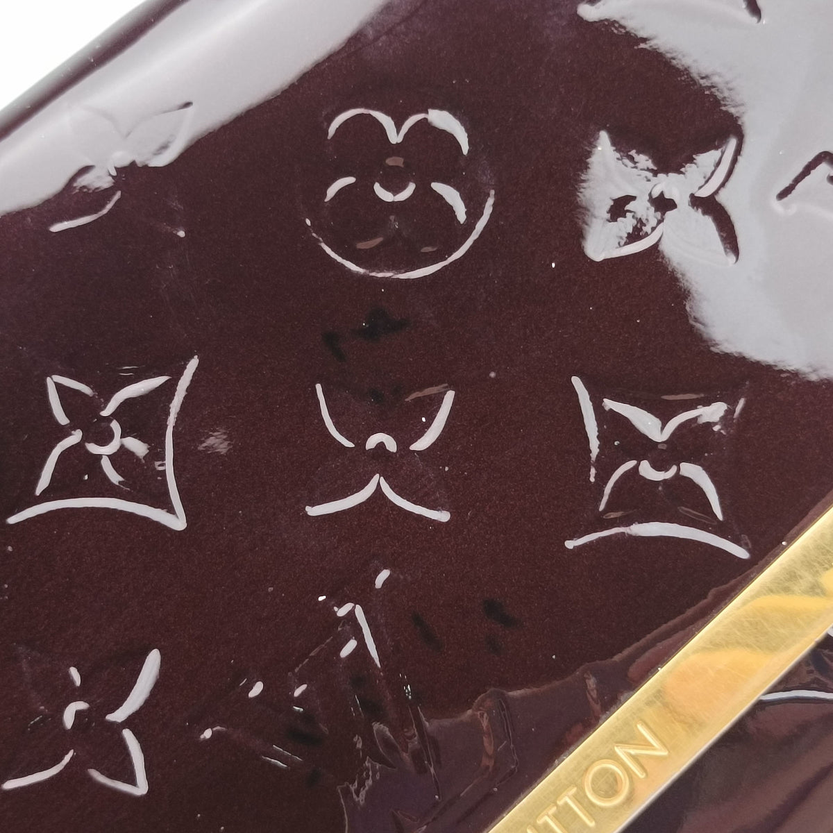 Secondhand Louis Vuitton Clutch Ana Amarante Vernis M91549 shoulderbag | stylenewstar
