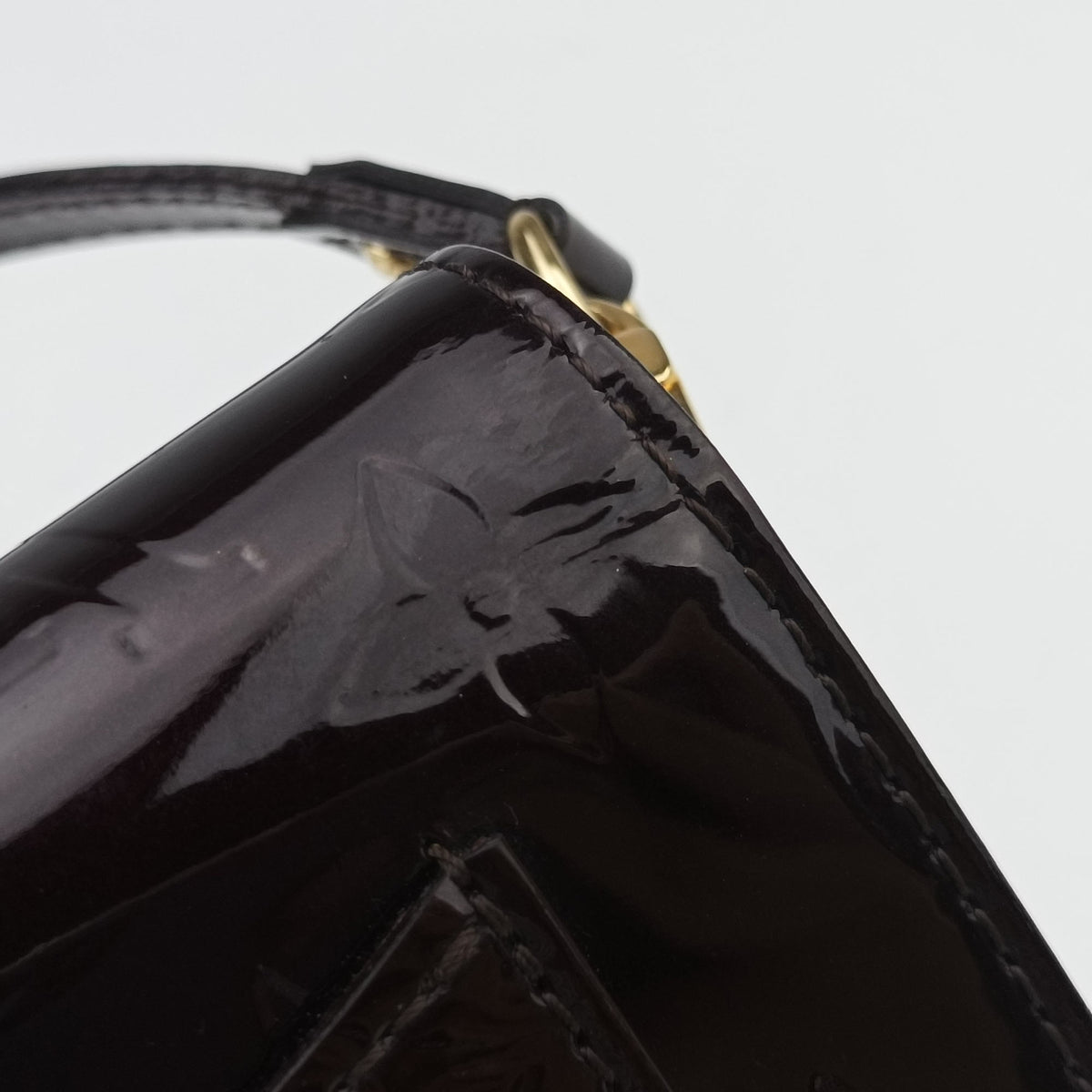 Secondhand Louis Vuitton Clutch Ana Amarante Vernis M91549 shoulderbag | stylenewstar