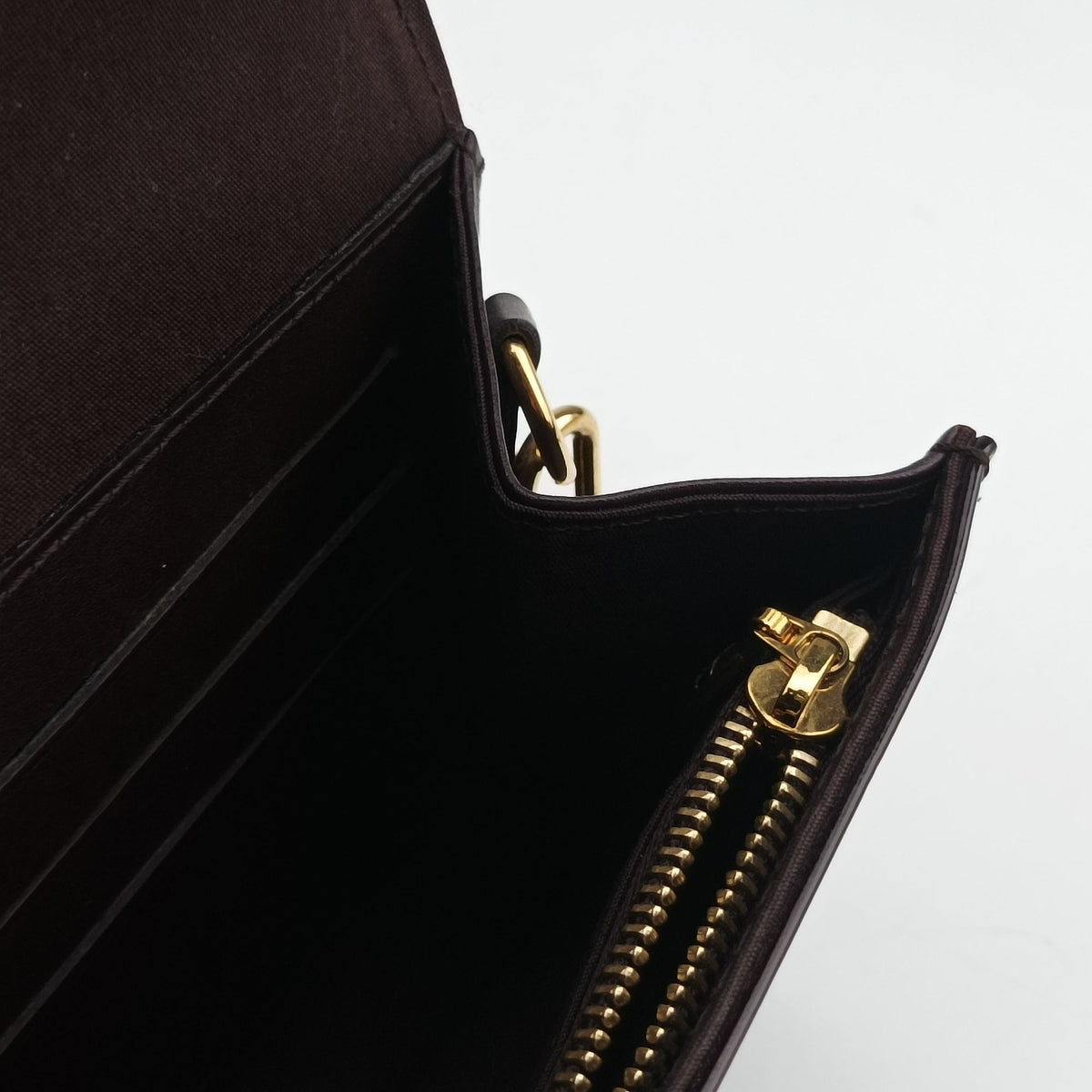 Secondhand Louis Vuitton Clutch Ana Amarante Vernis M91549 shoulderbag | stylenewstar