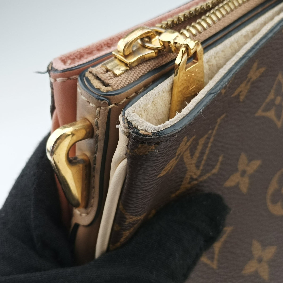 Vintage Louis Vuitton Mille feuille Beige x Brown Monogram canvas x leather M44255 shoulderbag | stylenewstar