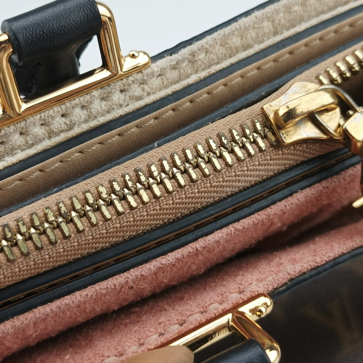 Vintage Louis Vuitton Mille feuille Beige x Brown Monogram canvas x leather M44255 shoulderbag | stylenewstar
