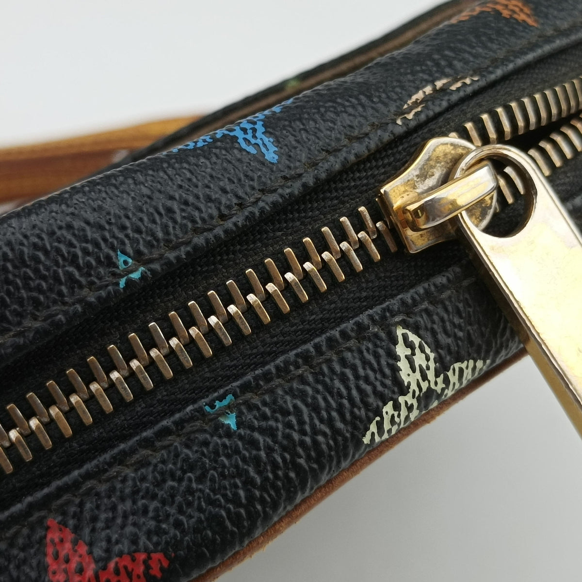 Secondhand Louis Vuitton RIFT Noir Monogram Multicolor M40056 shoulderbag | stylenewstar