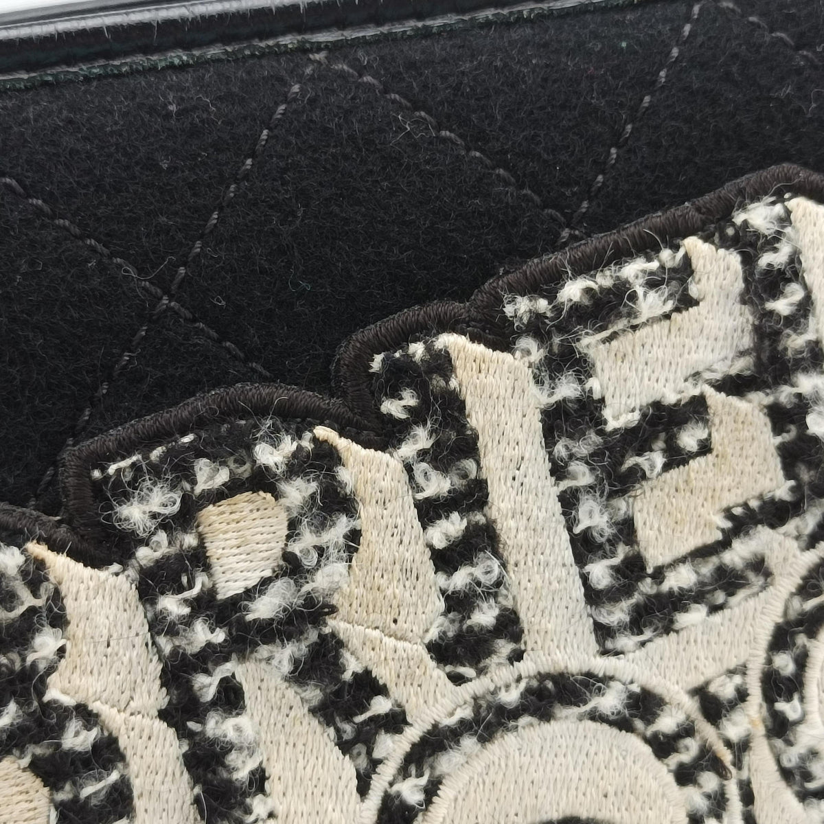Pre-owned Chanel GABRIELLE  print Black Suede ×Leather  shoulderbag | stylenewstar