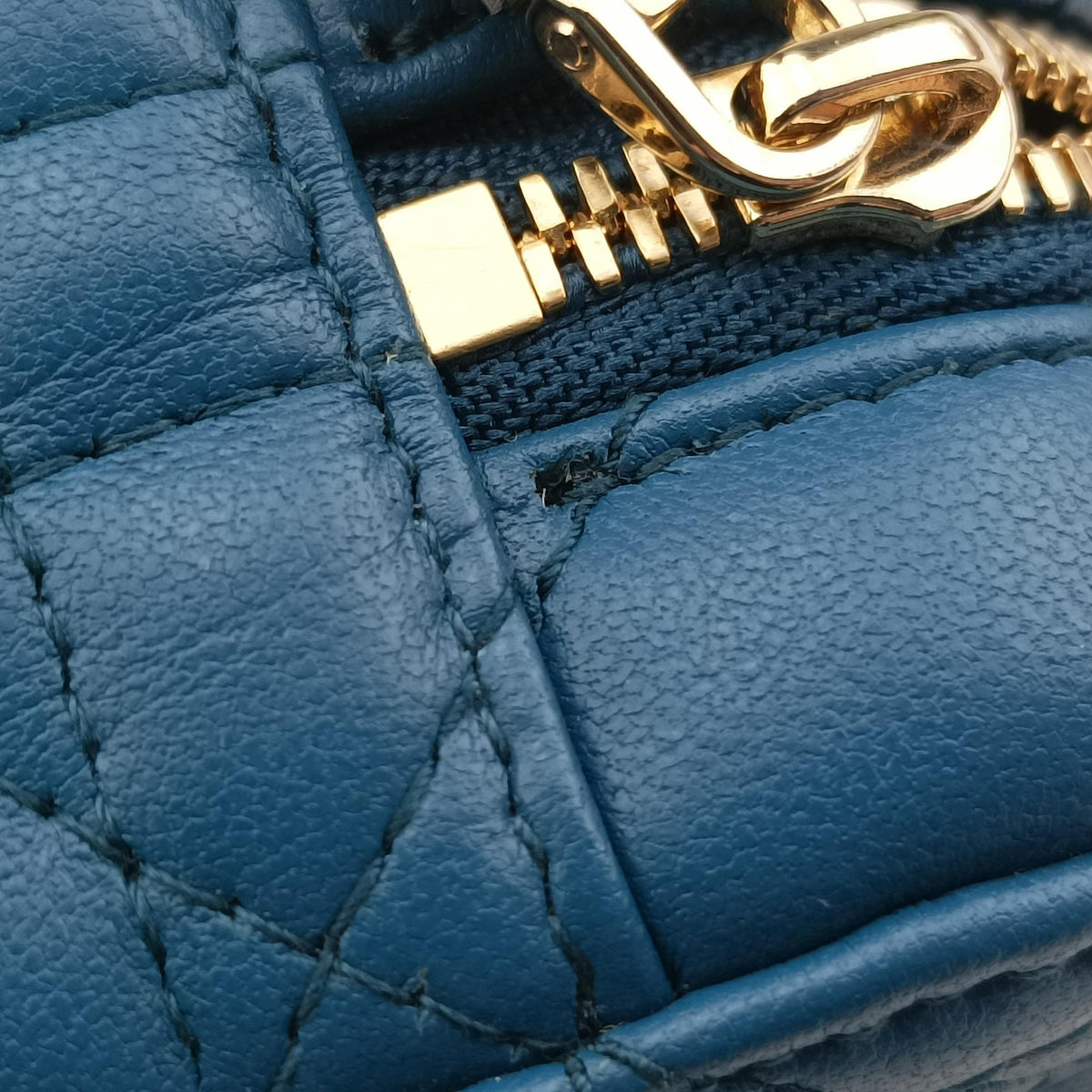 Pre-owned Christian Dior Lady Dior micro vanity Blue lambskin  shoulderbag | stylenewstar