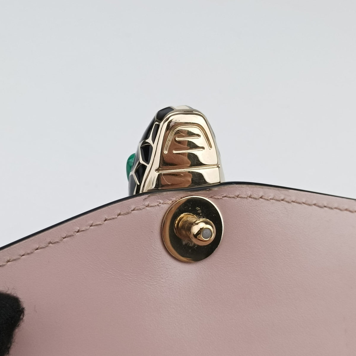 Pre-owned Bvlgari Serpenti Forever Pink leather  shoulderbag | stylenewstar