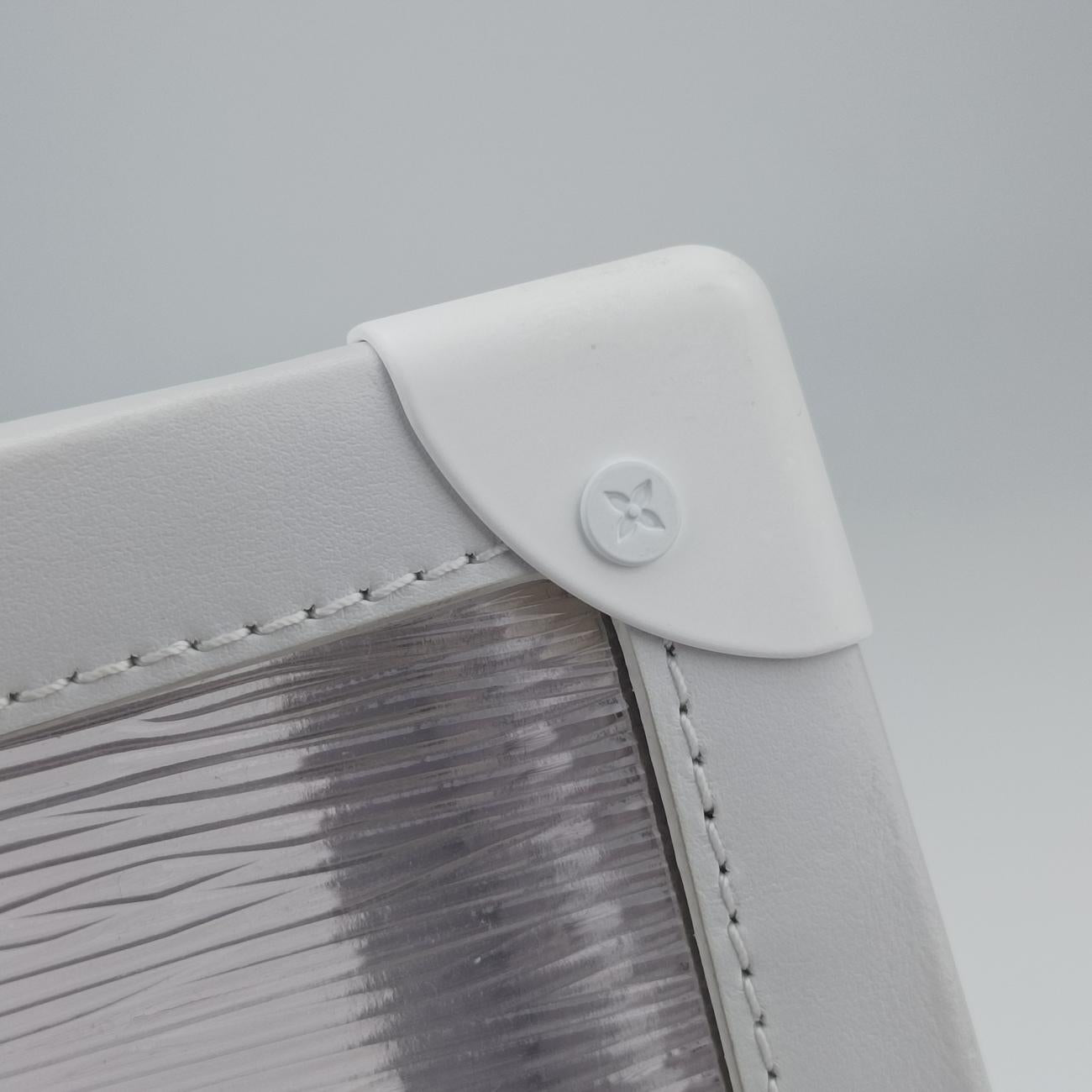 Pre-owned Louis Vuitton SOFT TRUNK TRANSPARENTｘWHITE Epi Plage M55602 shoulderbag | stylenewstar