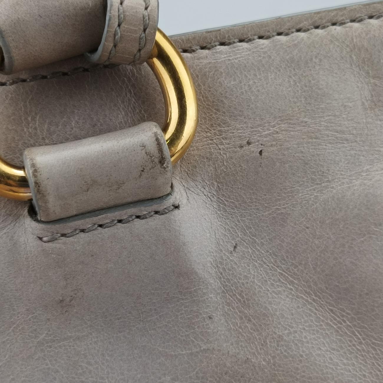 Pre-owned Prada Vitello Shine Argilla Beige Leather  shoulderbag | stylenewstar
