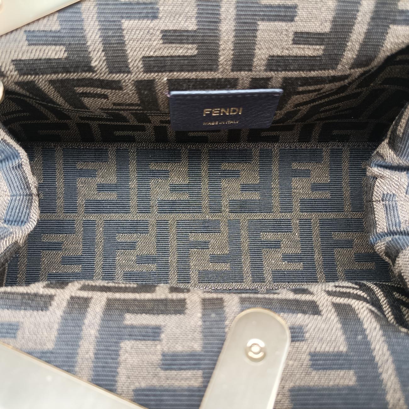 Pre-owned Fendi First Pink fur 8BP129 shoulderbag | stylenewstar