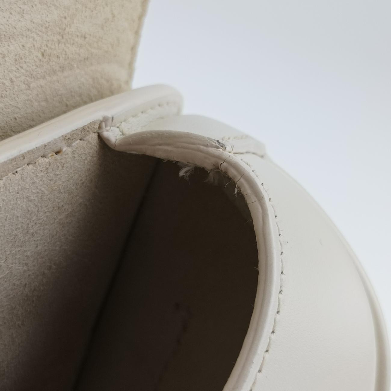 Vintage Christian Dior Bobby White leather  shoulderbag | stylenewstar