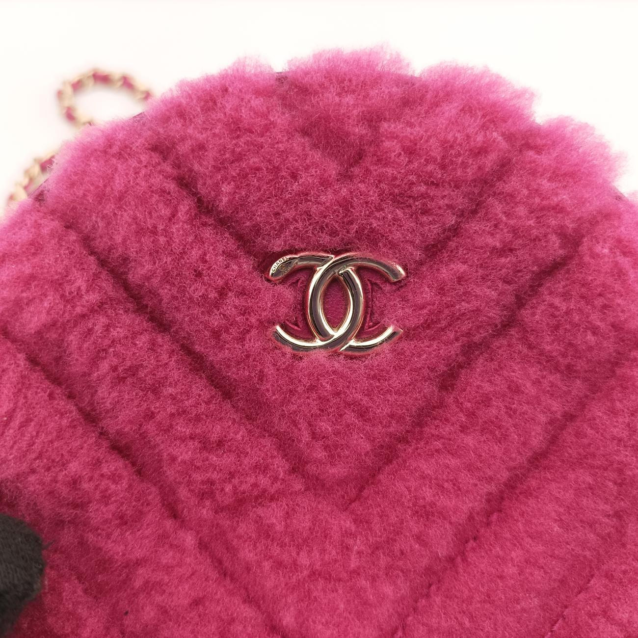 Pre-owned Chanel ROUND SHEARLING COCO NEIGE pink Fur x Leather  AP0932 shoulderbag | stylenewstar