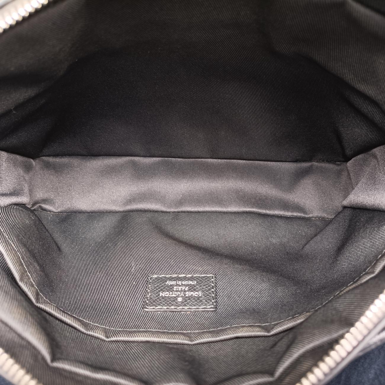 Bum Bag　OUTDOOR Black Taiga FO2108
