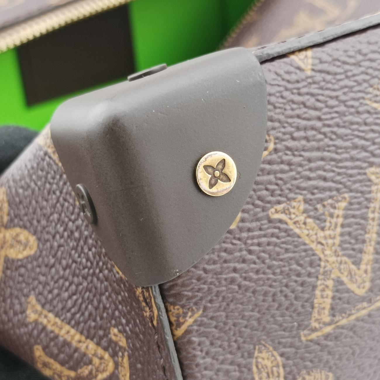 Pre-owned Louis Vuitton VERTICAL BOX TRUNK brown×green Monogram Canvas×calf leather M59664 shoulderbag | stylenewstar