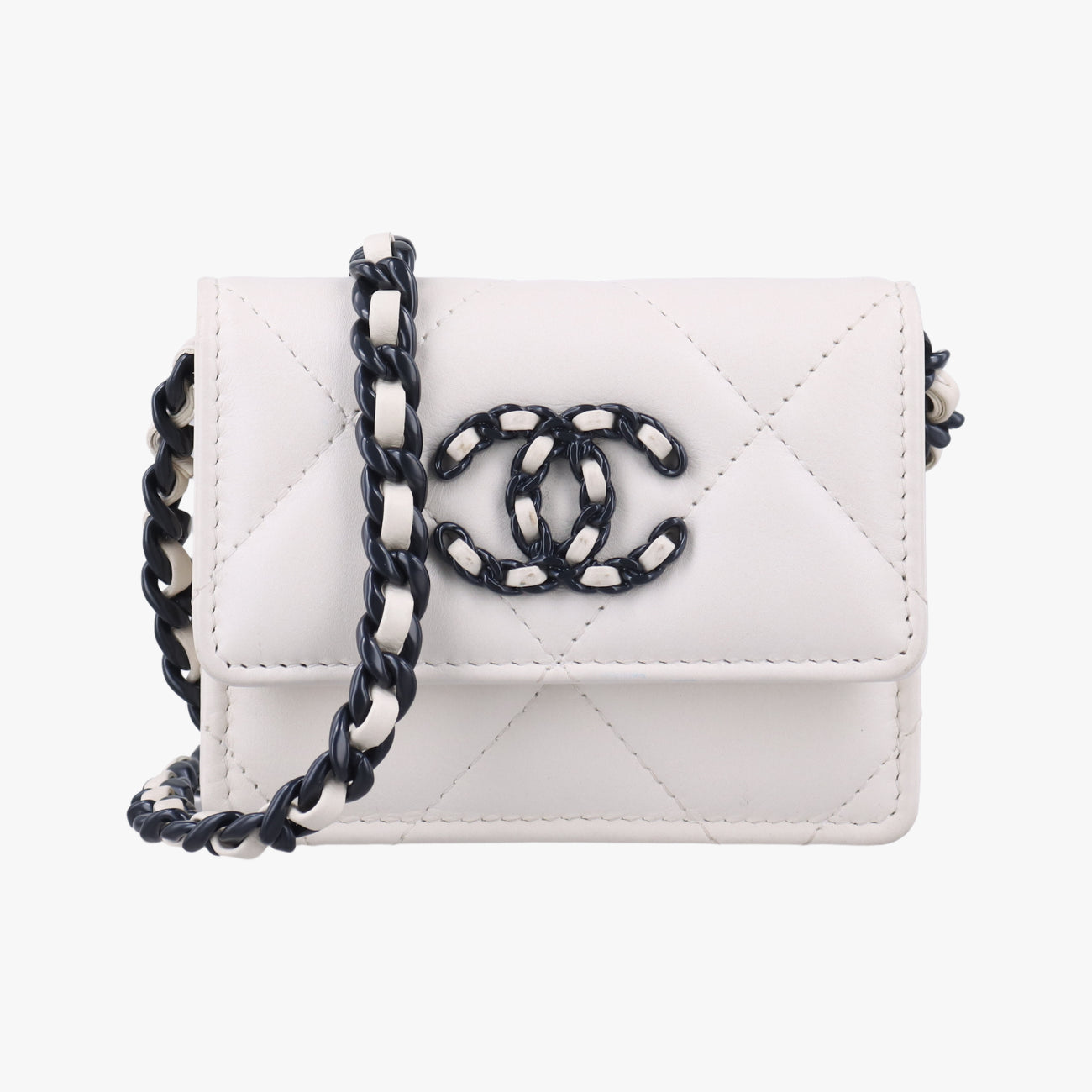 Pre-owned Chanel CHANEL 19 Flap Coin Purse White lambskin AP2409 shoulderbag | stylenewstar
