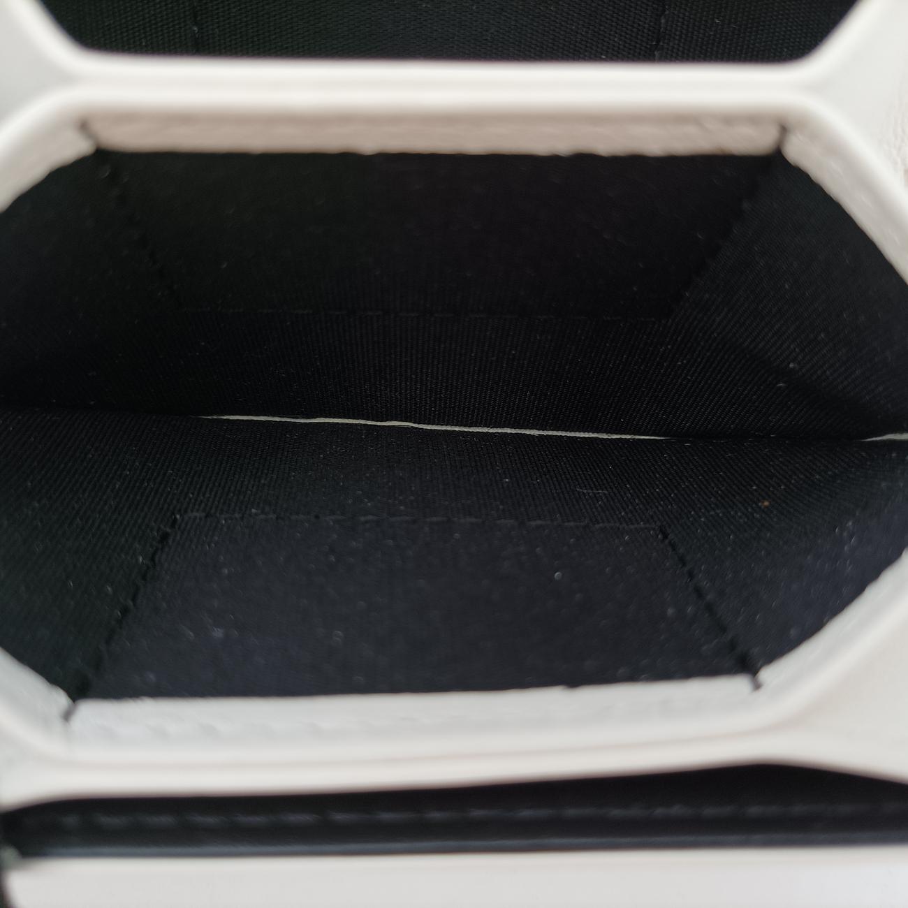 Pre-owned Chanel CHANEL 19 Flap Coin Purse White lambskin AP2409 shoulderbag | stylenewstar