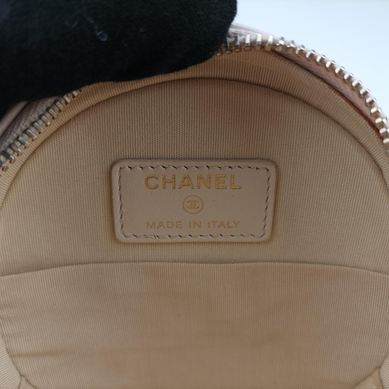 Pre-owned Chanel Matelasse Round Beige caviar skin AP1050 shoulderbag | stylenewstar