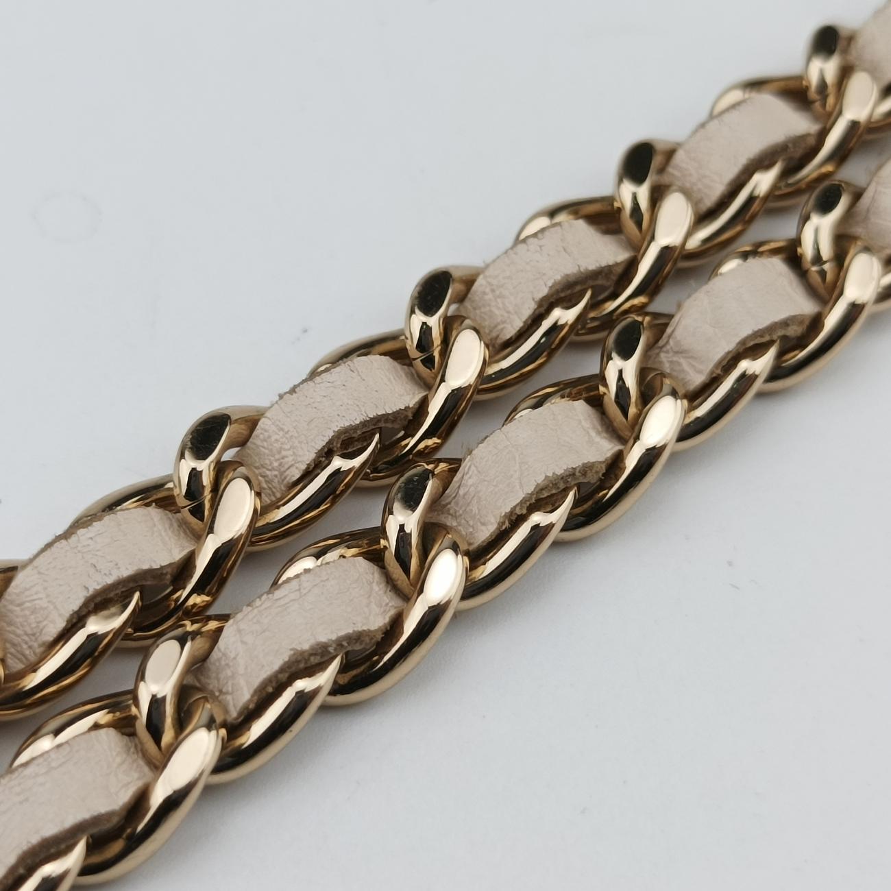 Pre-owned Chanel Matelasse Round Beige caviar skin AP1050 shoulderbag | stylenewstar