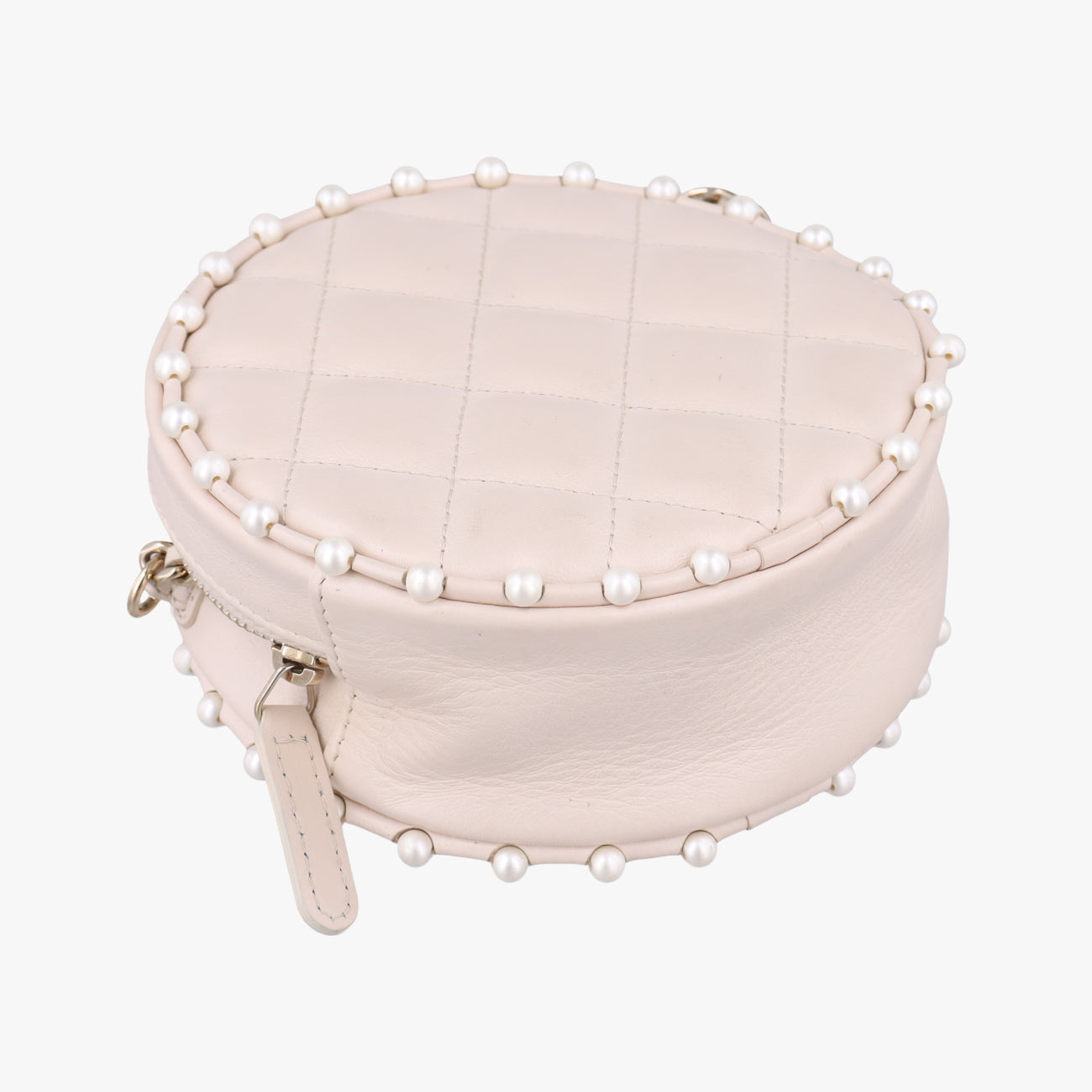 Pre-owned Chanel Matelasse Round Beige caviar skin AP1050 shoulderbag | stylenewstar