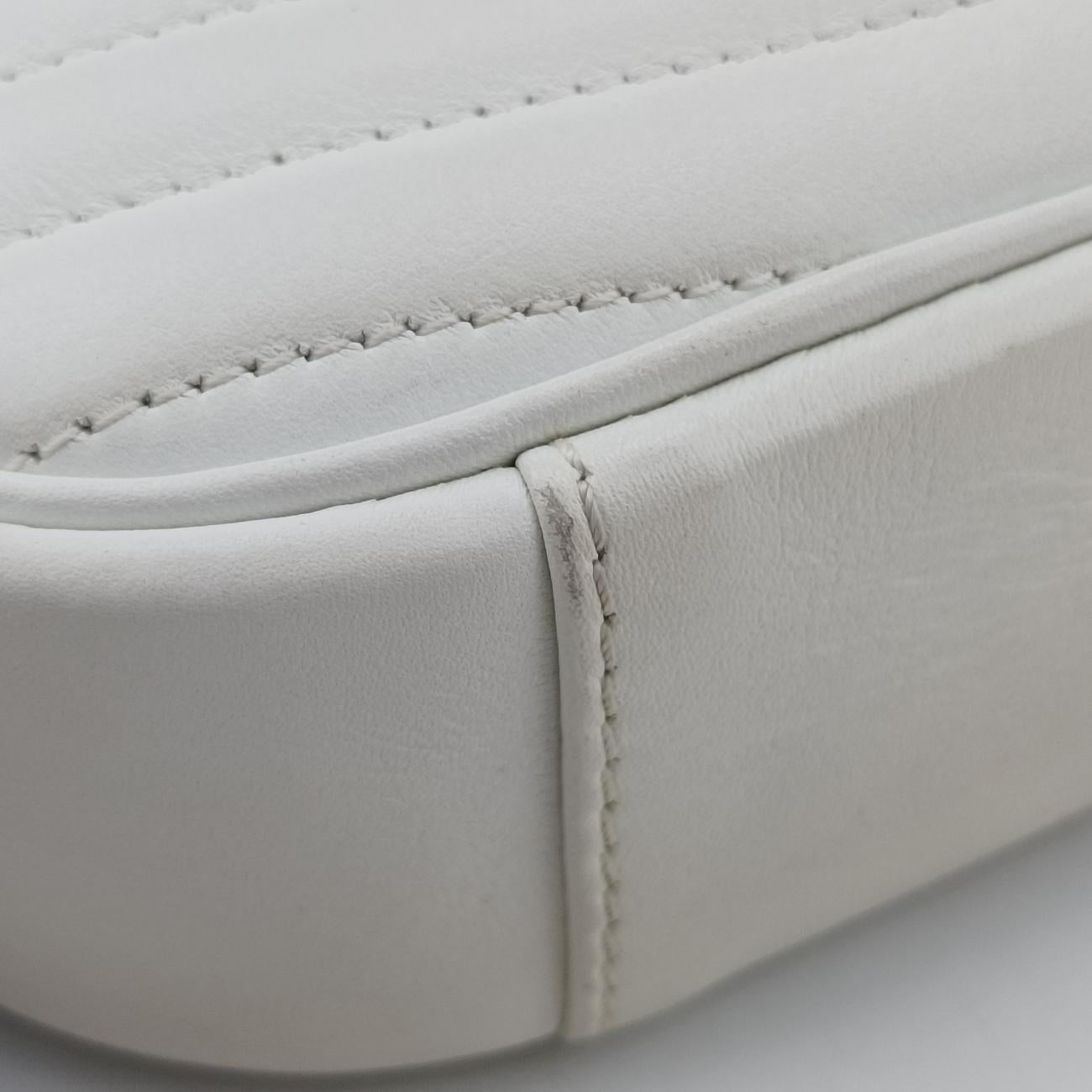 Pre-owned Louis Vuitton New Wave Camera White Leather M53863 shoulderbag | stylenewstar