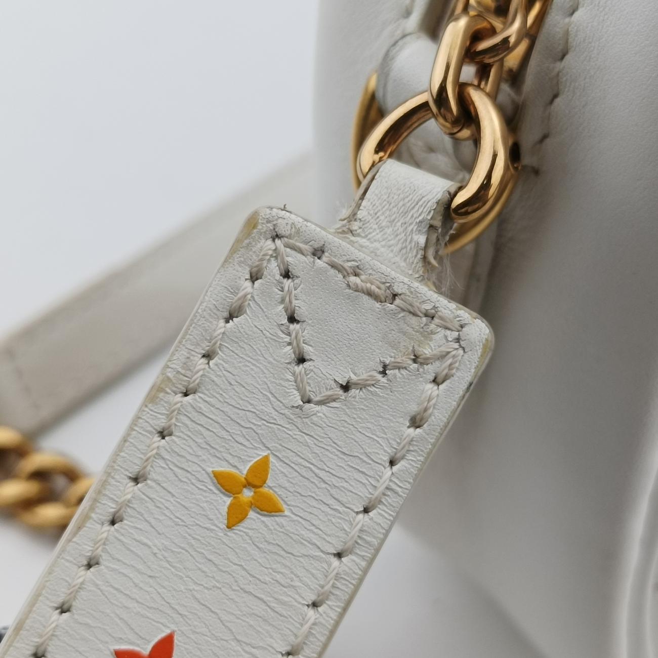 Pre-owned Louis Vuitton New Wave Camera White Leather M53863 shoulderbag | stylenewstar