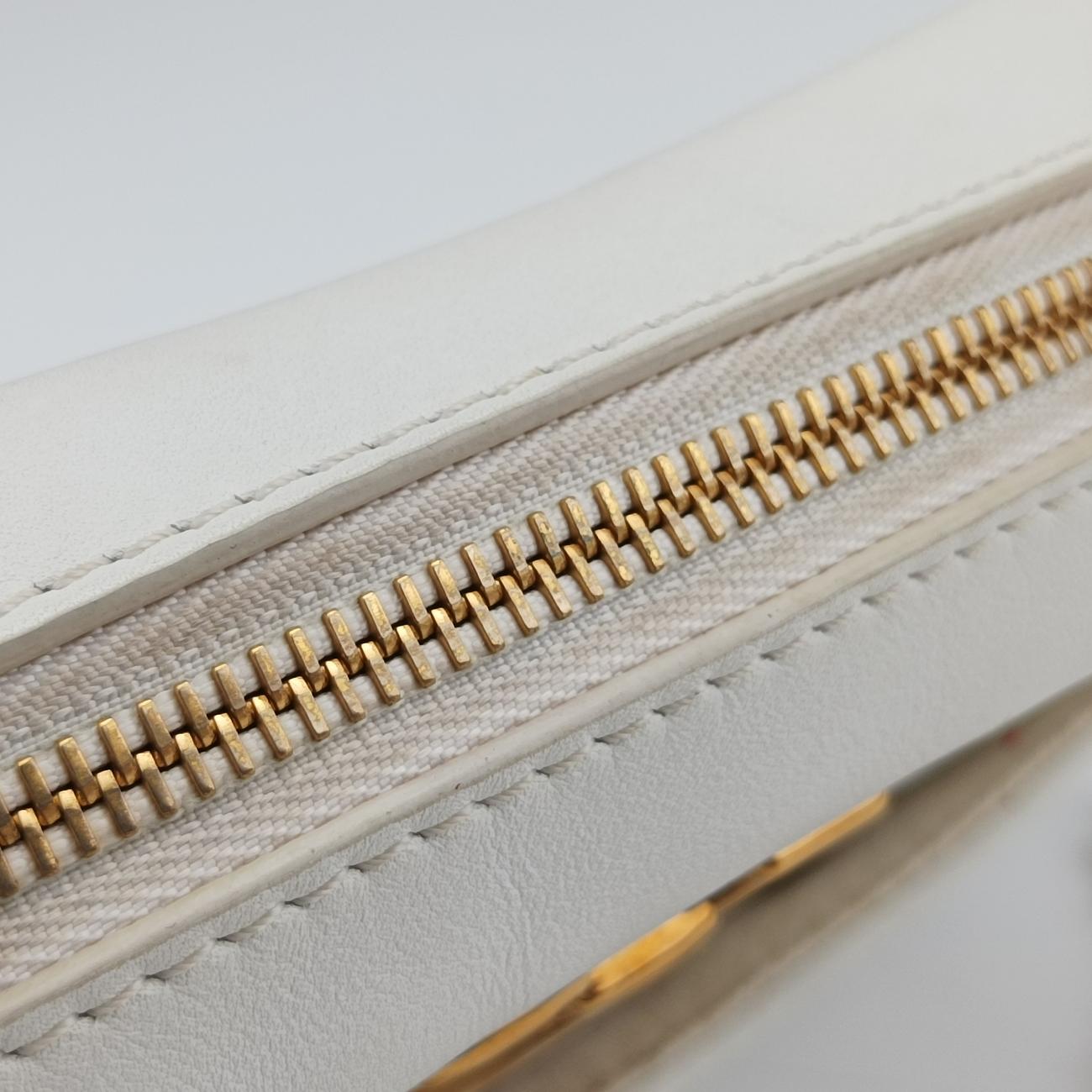 Pre-owned Louis Vuitton New Wave Camera White Leather M53863 shoulderbag | stylenewstar