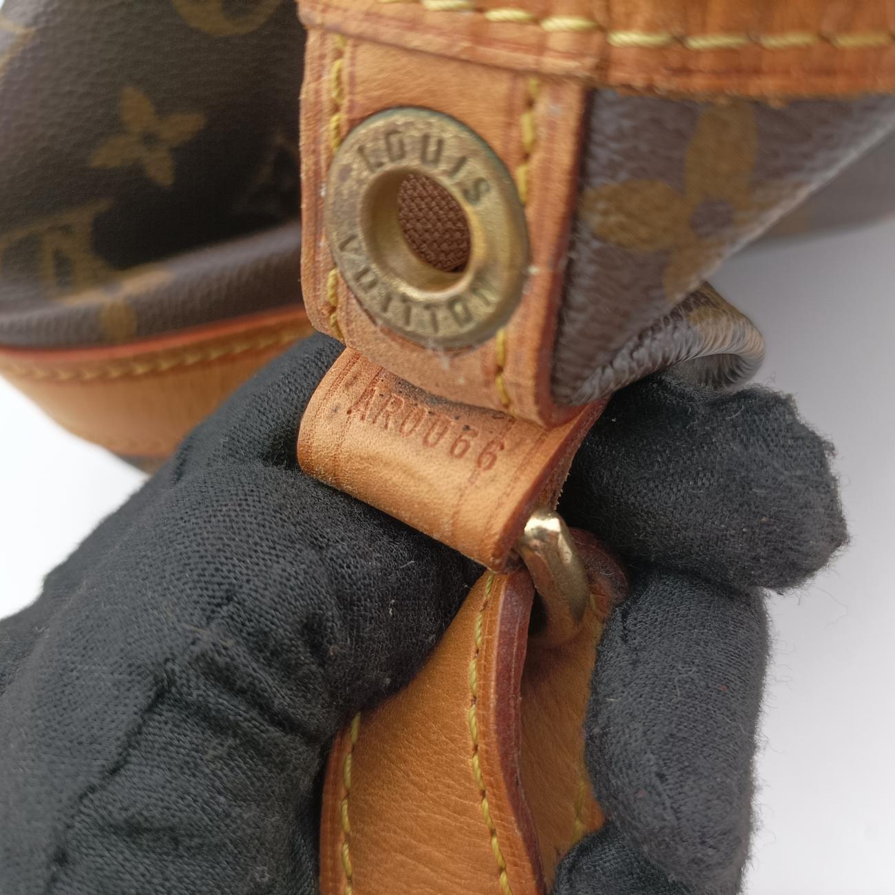 Pre-owned Louis Vuitton Petit Noe Brown Monogram Canvas M42226 shoulderbag | stylenewstar