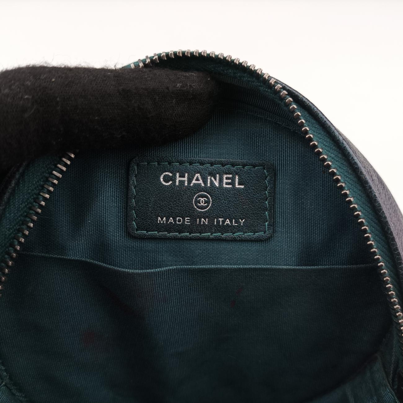 Pre-owned Chanel CC Filigree round green Caviar Skin A81599 shoulderbag | stylenewstar