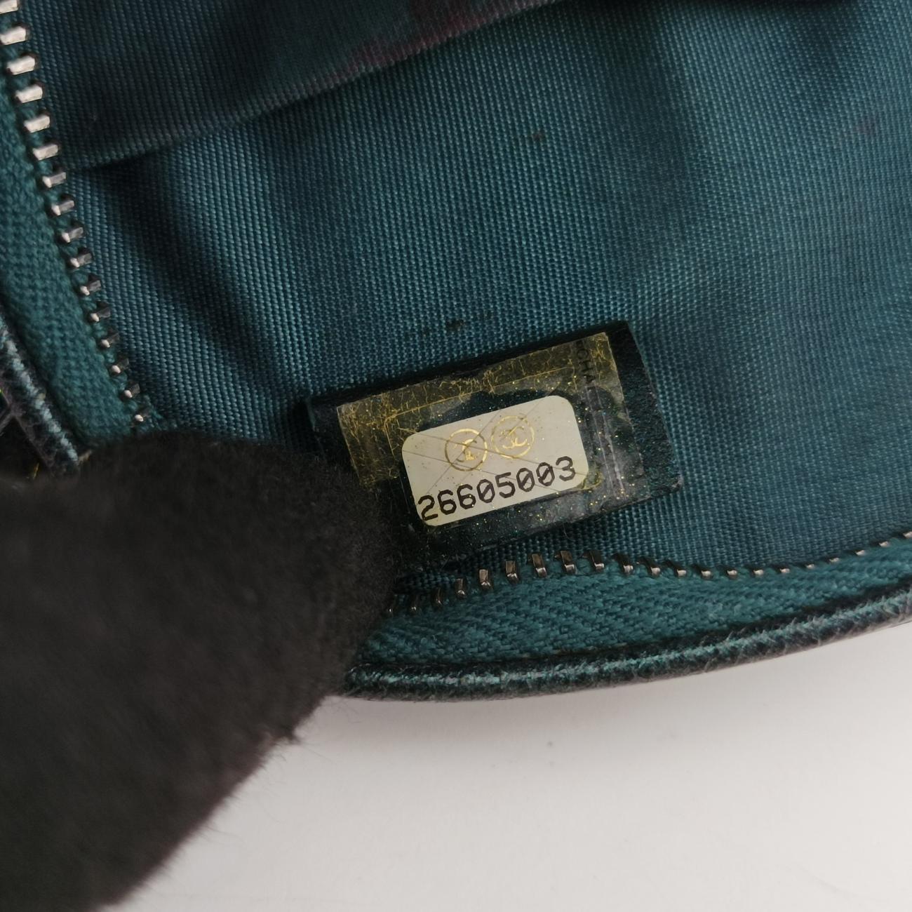 Pre-owned Chanel CC Filigree round green Caviar Skin A81599 shoulderbag | stylenewstar