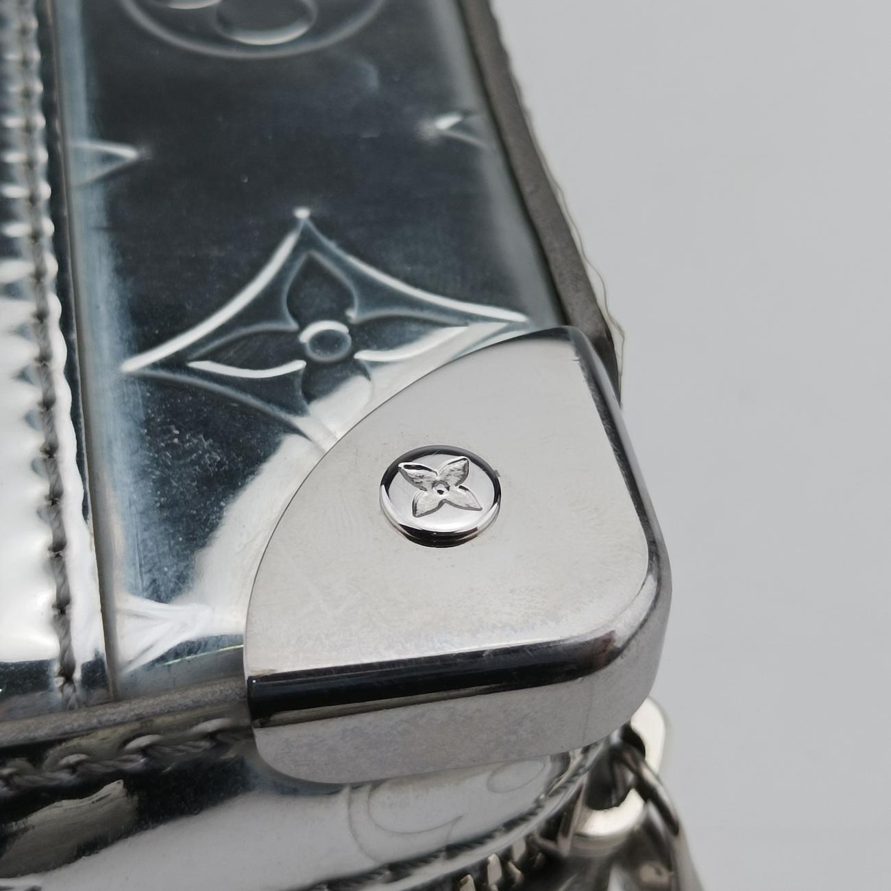 Pre-owned Louis Vuitton Monogram Mirror Handle Soft Trunk Silver Vernis M45885 shoulderbag | stylenewstar