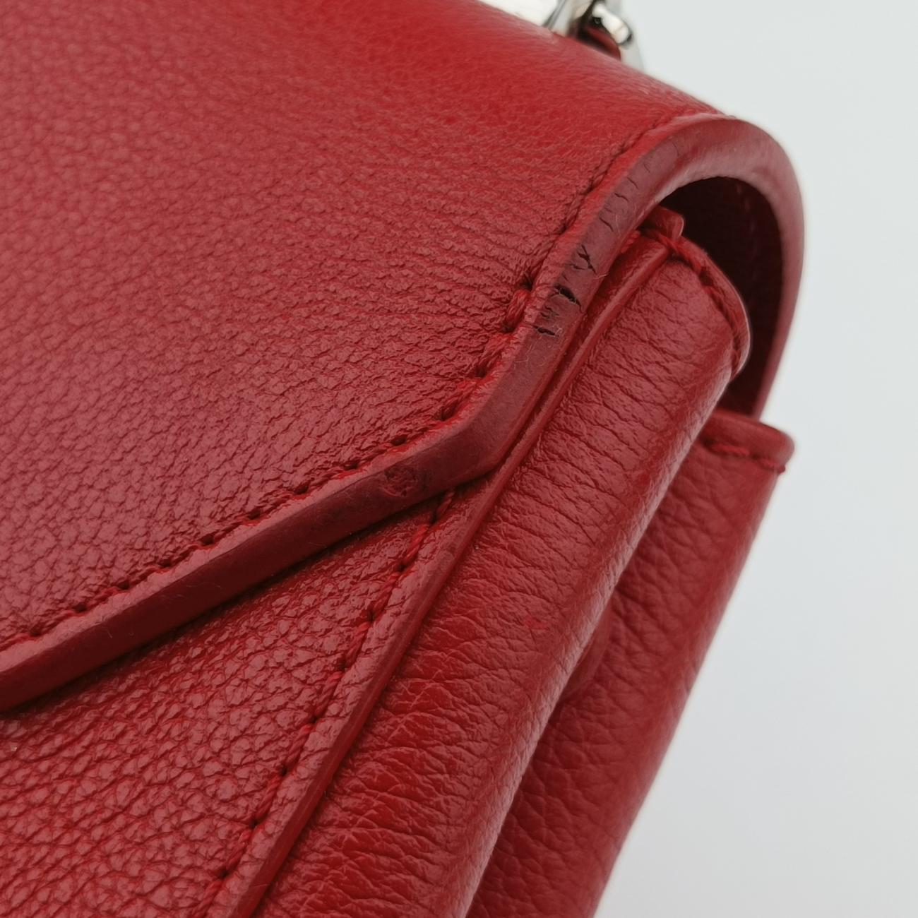 Pre-owned Louis Vuitton Lock Me II BB Ruby Leather M51202 shoulderbag | stylenewstar